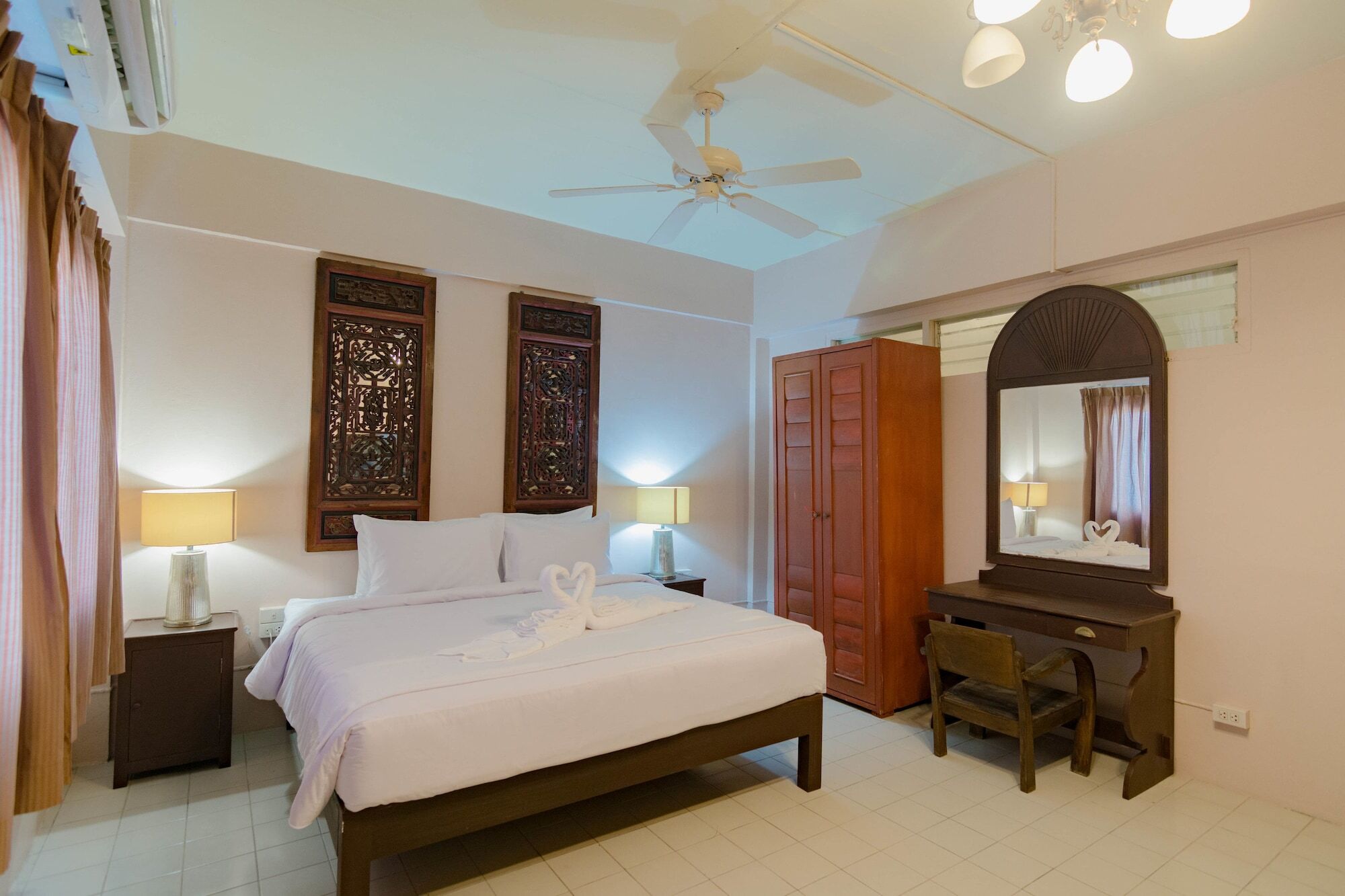 Bed At Beach Hostel Phuket Ngoại thất bức ảnh